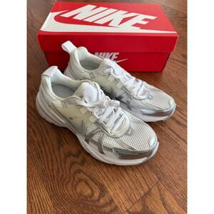 NIB Nike Women's V2K Running Shoes